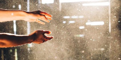 Judging whether indoor dust exceeds the limit without tools