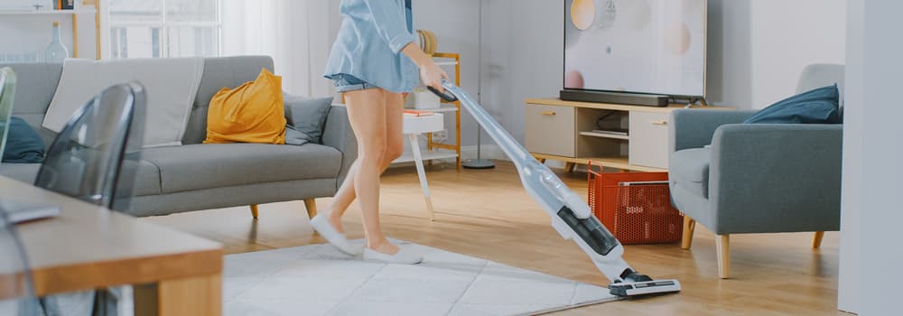 Modern Home Cleaning: Choosing the Right Vacuum Cleaner and the Role of Dust Sensors